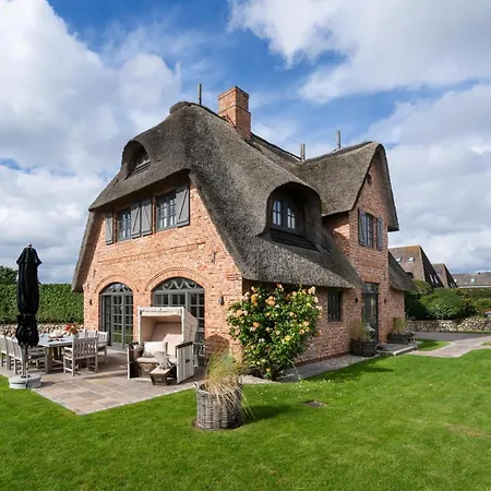 Villa Hengist Mit Sauna, 600 Meter Vom Weststrand, Wenningstedt, Sylt - 1 Hund Willkommen Hébergement de vacances