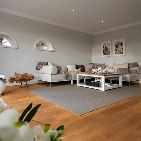 Hébergement de vacances Villa Hengist Mit Sauna, 600 Meter Vom Weststrand, Wenningstedt, Sylt - 1 Hund Willkommen *