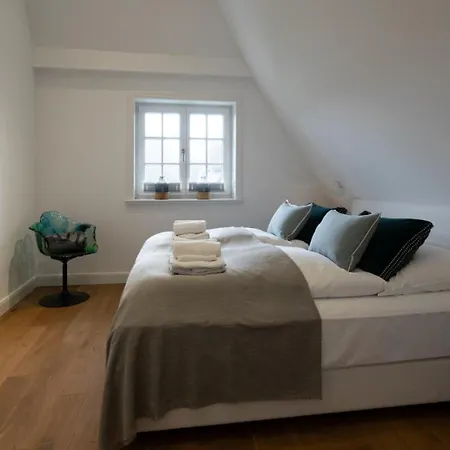 Villa Hengist Mit Sauna, 600 Meter Vom Weststrand, Wenningstedt, Sylt - 1 Hund Willkommen