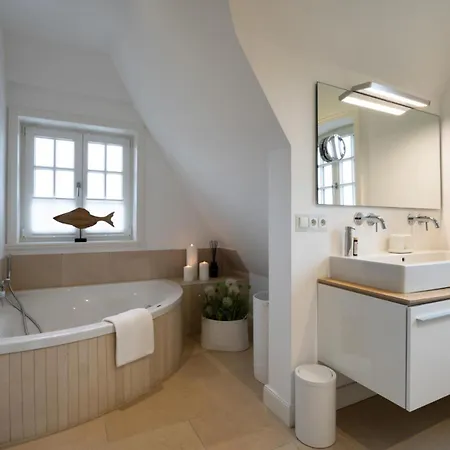 Hengist Mit Eigener Sauna, 600 Meter Vom Weststrand, Wenningstedt, Sylt בית נופש Wenningstedt-Braderup